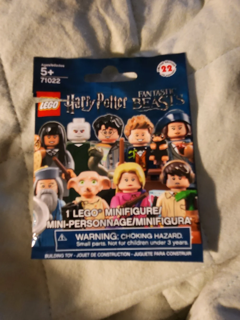 Lego Gryffindor Student Minifigure with Red and Brown Flag